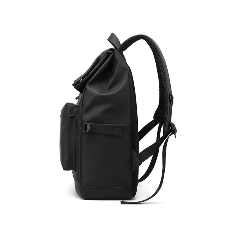 17-Inch Urban Men's Waterproof Backpack 17-Inch Urban Men's Waterproof Backpack